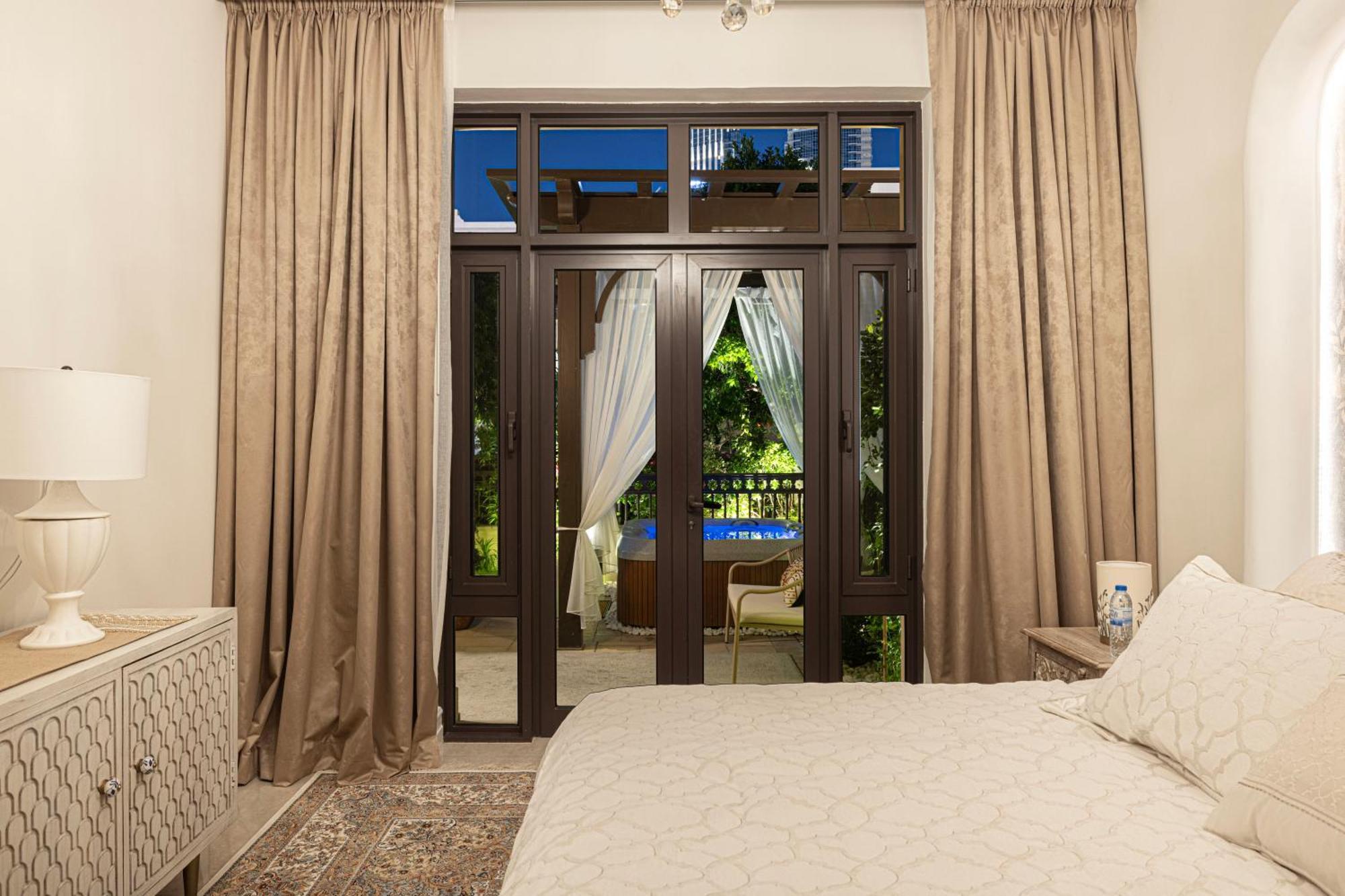Apartment Marsa Palace Souk Al Bahar Mall